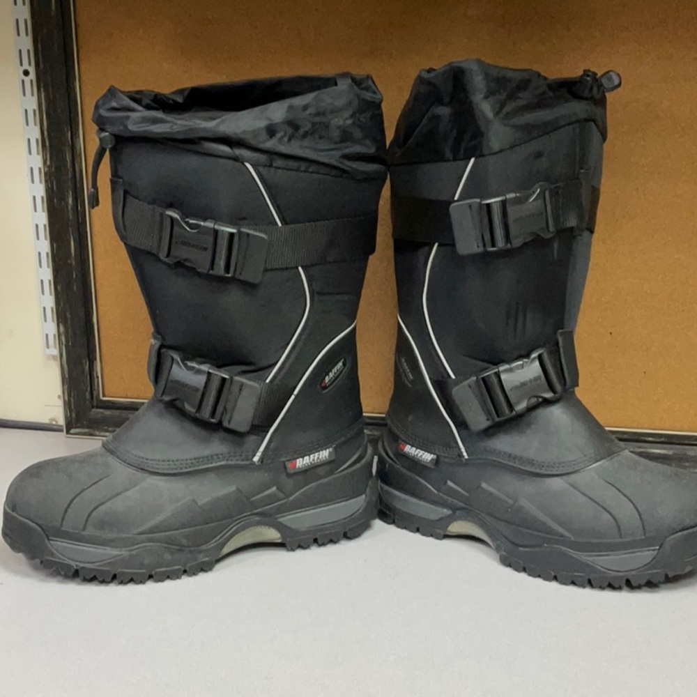 Baffin Men's Black Arctic-Grade Snow Boots